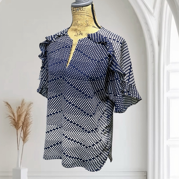 115 - Banana Republic Blouse - Picture 5 of 10